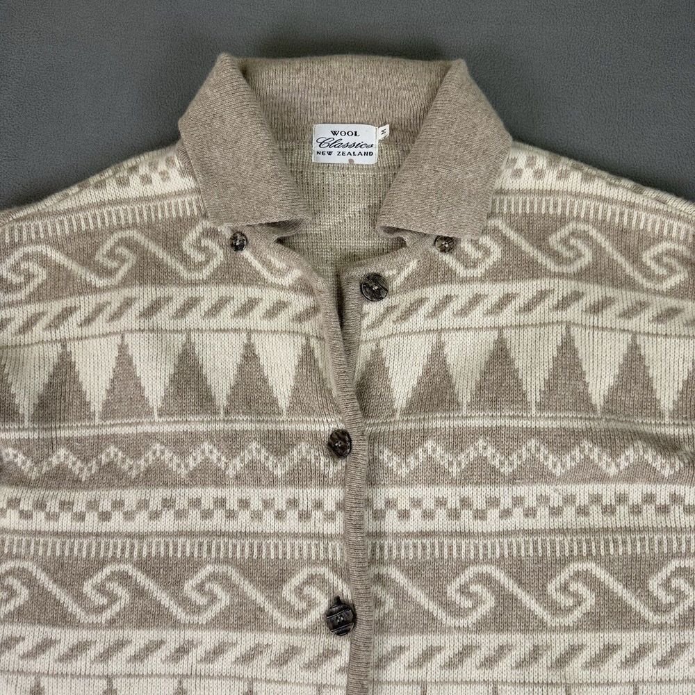 Women's Beige Patterned Cardigan - Picture 3 of 9